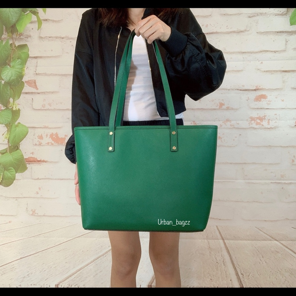 Michael Kors JST Medium Top Zip Tote - Picture 3 of 7